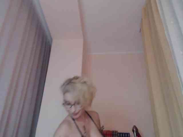 JADAPink webcam