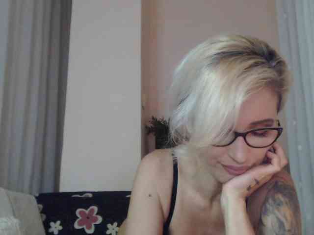 JADAPink webcam