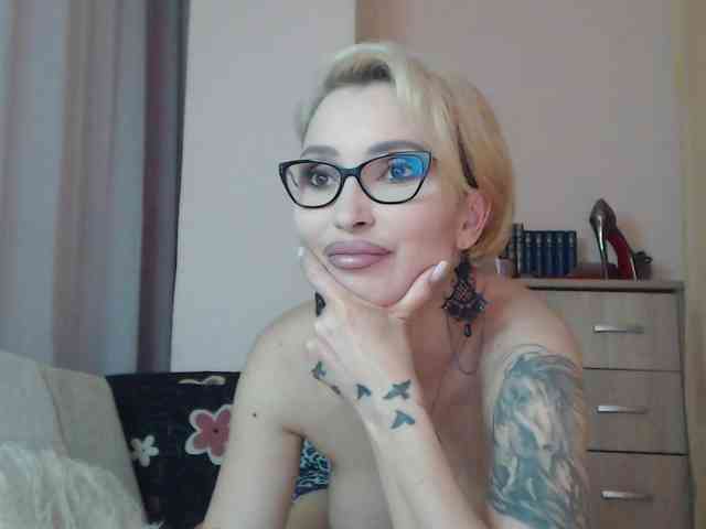 JADAPink webcam