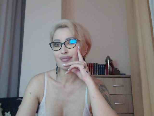 JADAPink webcam