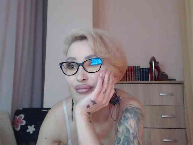 JADAPink webcam