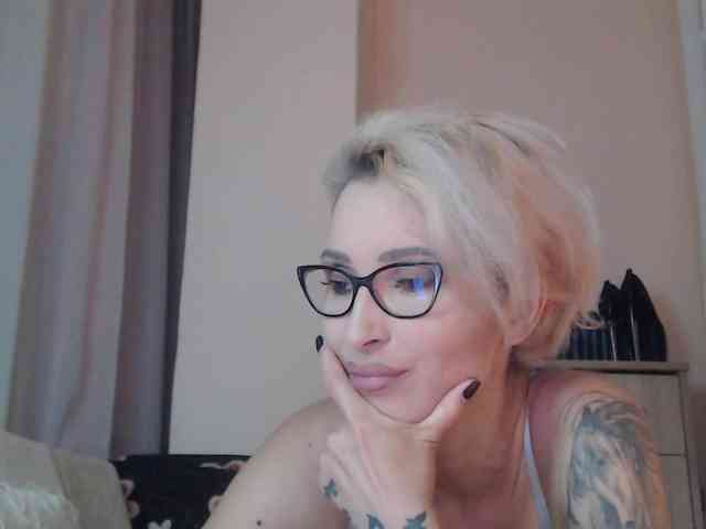 JADAPink webcam
