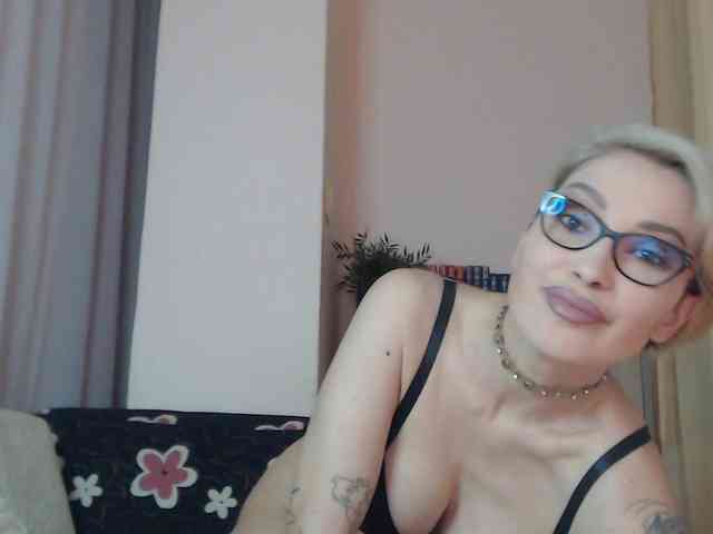 JADAPink webcam