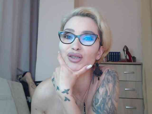 JADAPink webcam