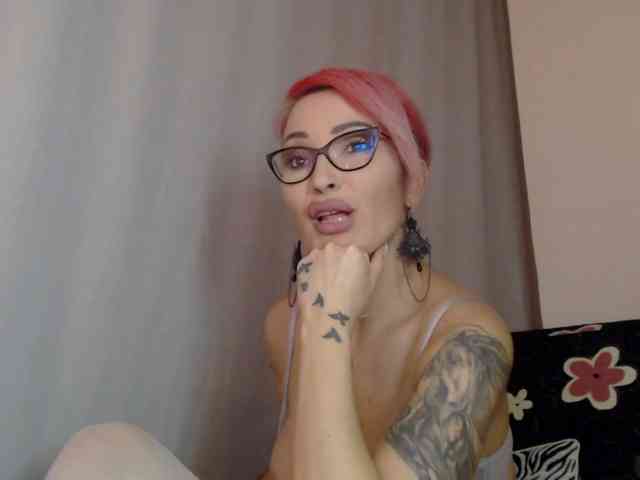 JADAPink webcam