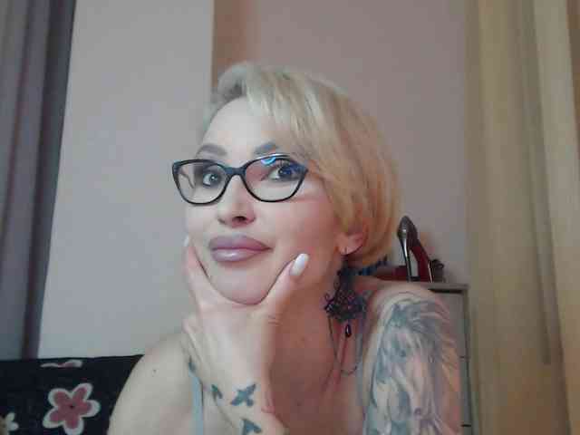 JADAPink webcam