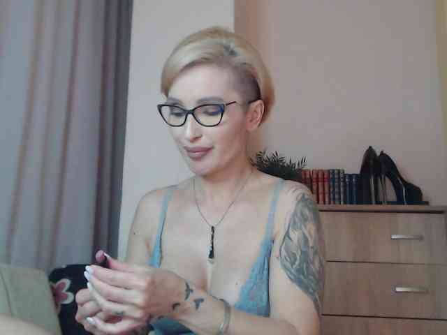JADAPink webcam
