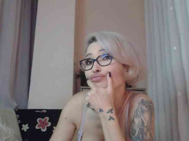 JADAPink webcam