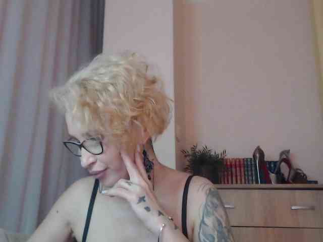JADAPink webcam