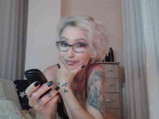 JADAPink webcam