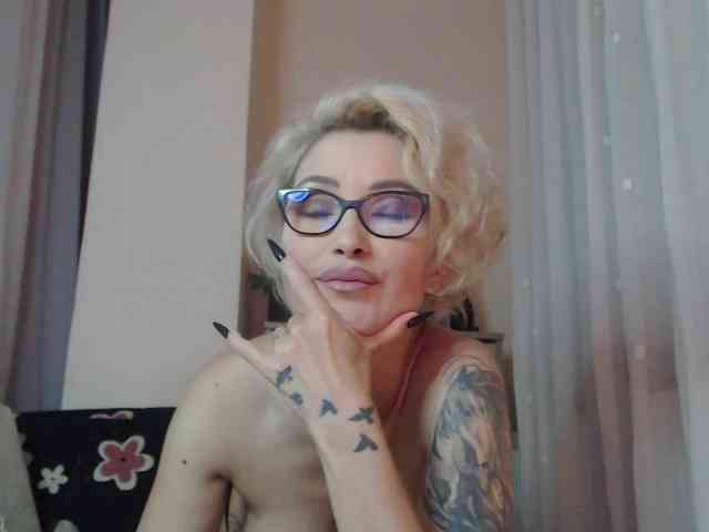 JADAPink webcam
