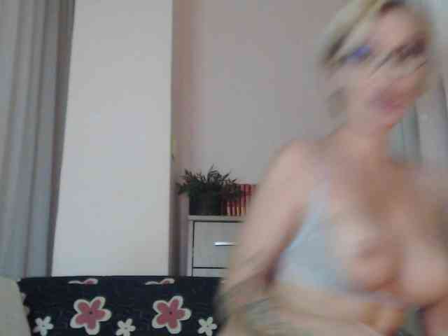 JADAPink webcam