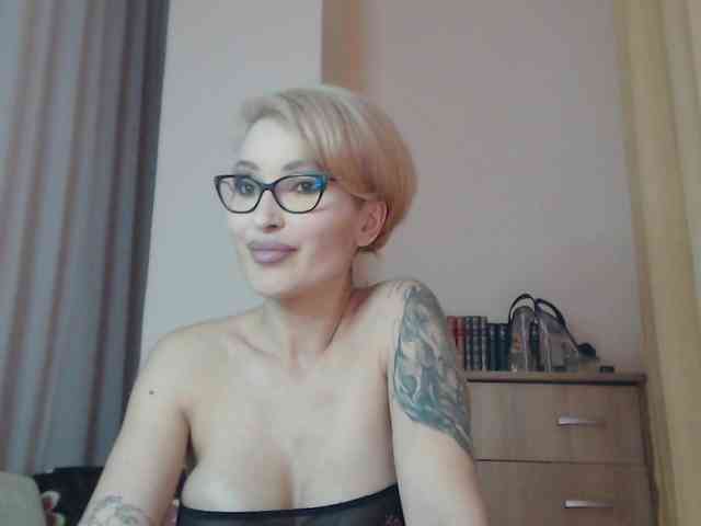 JADAPink webcam