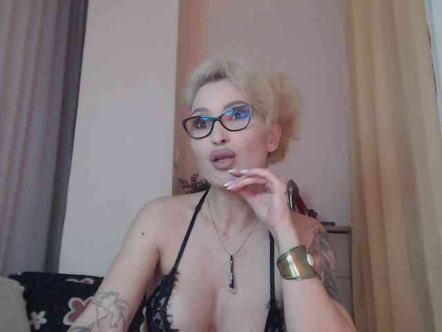 JADAPink webcam
