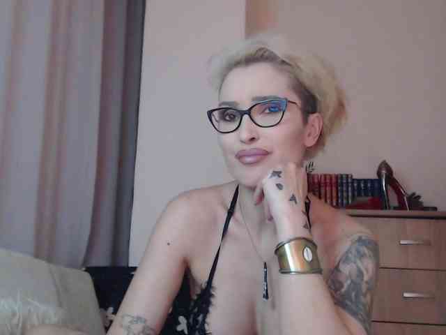 JADAPink webcam