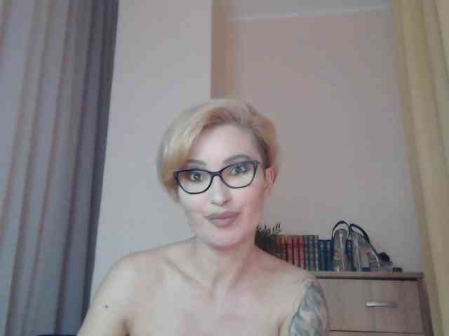 JADAPink webcam
