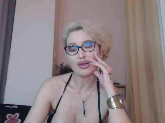 JADAPink webcam