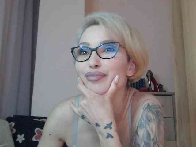 JADAPink webcam