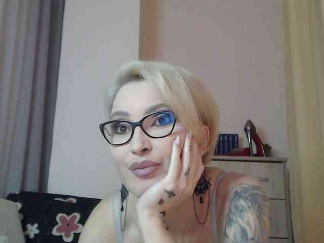 JADAPink webcam