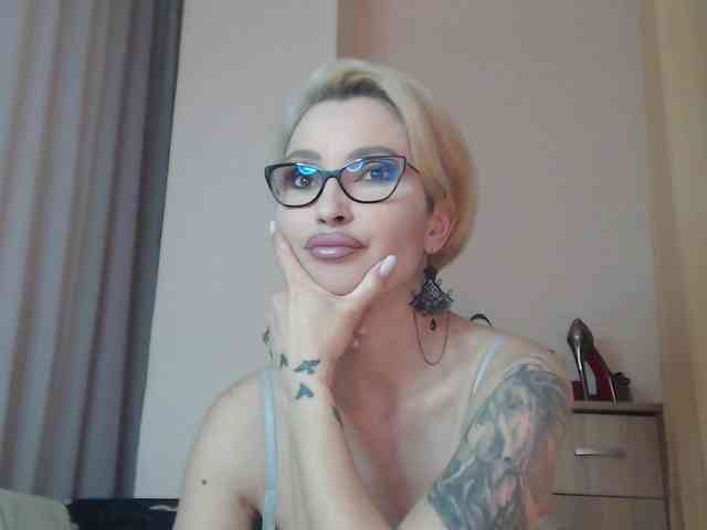 JADAPink webcam