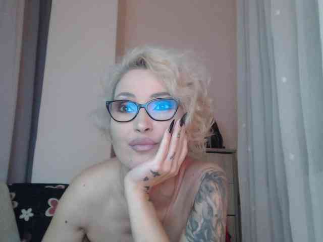 JADAPink webcam