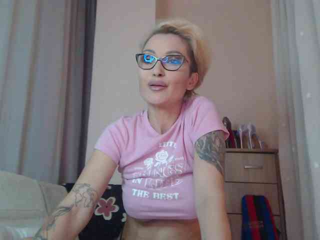 JADAPink webcam