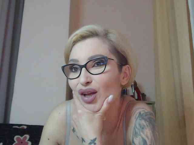 JADAPink webcam