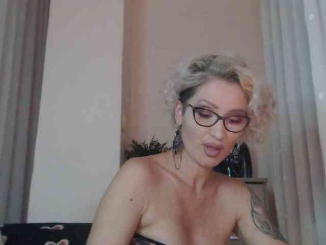JADAPink webcam