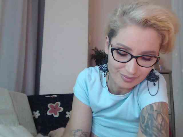 JADAPink webcam