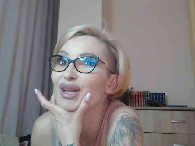 JADAPink webcam