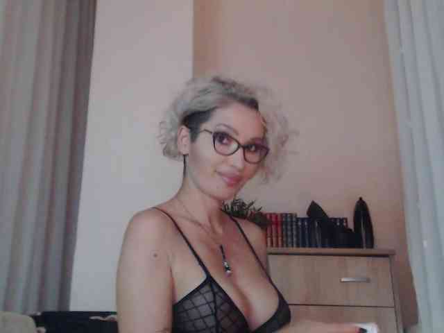 JADAPink webcam