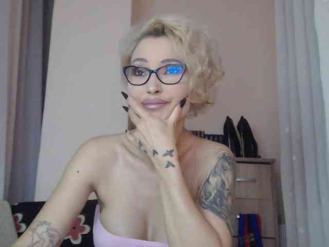 JADAPink webcam