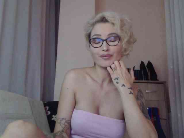 JADAPink webcam