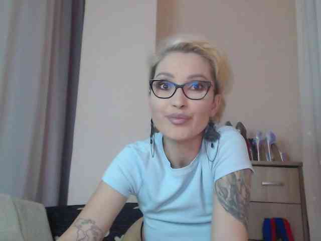 JADAPink webcam