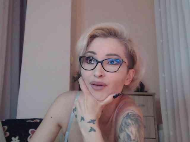 JADAPink webcam