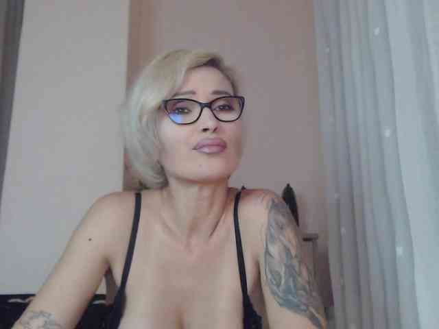 JADAPink webcam