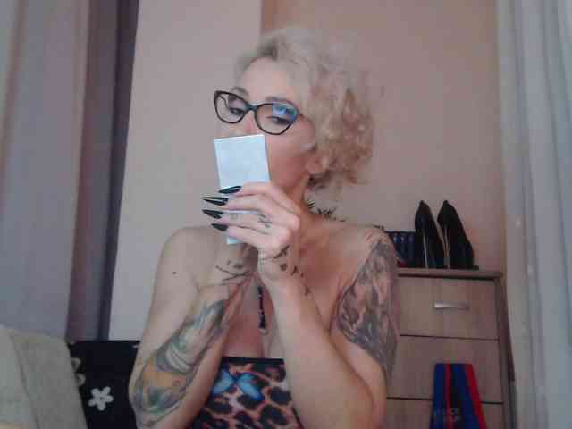 JADAPink webcam