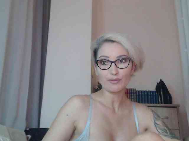JADAPink webcam