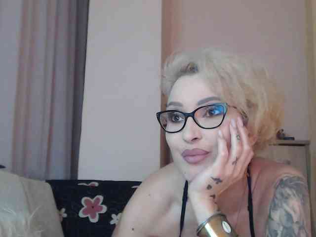 JADAPink webcam