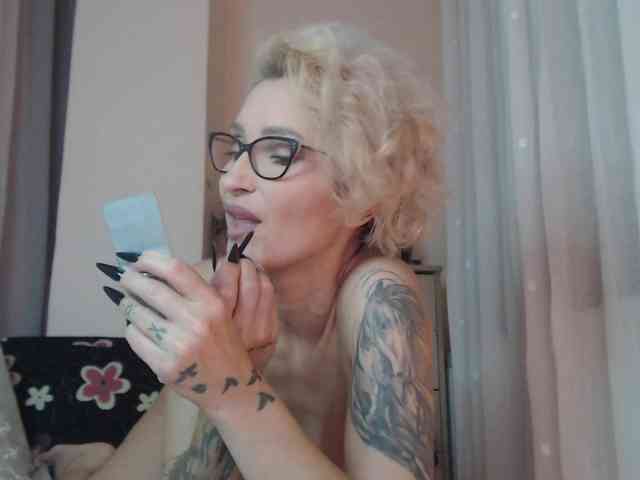 JADAPink webcam