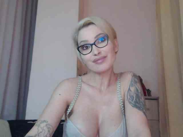 JADAPink webcam