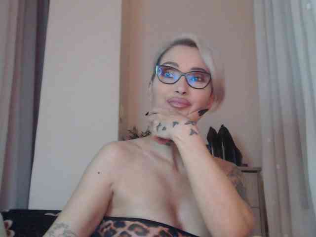JADAPink webcam