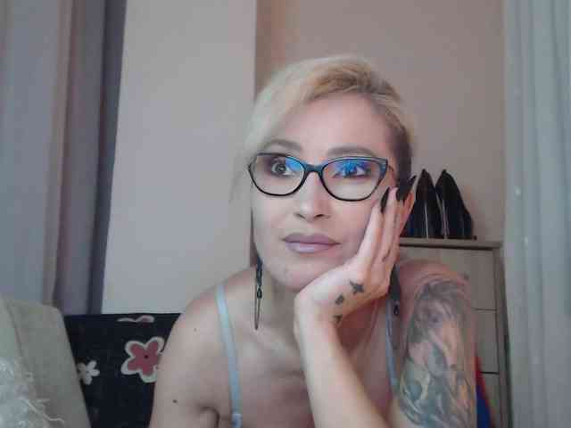 JADAPink webcam