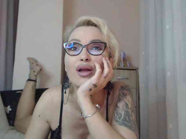 JADAPink webcam