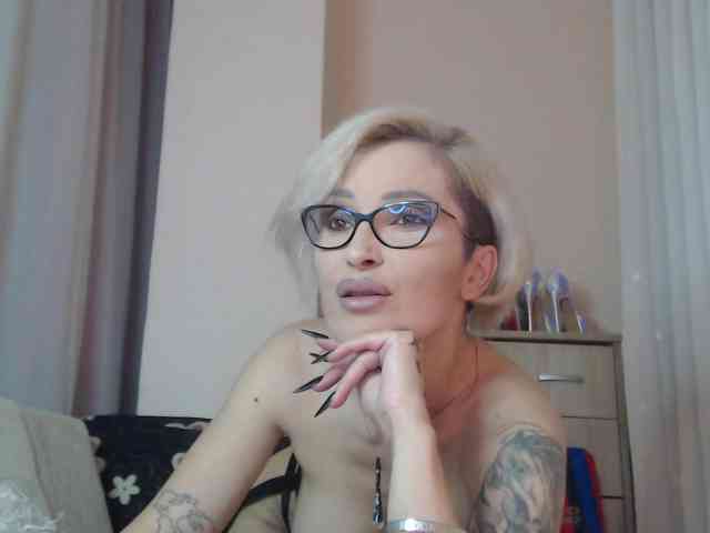 JADAPink webcam