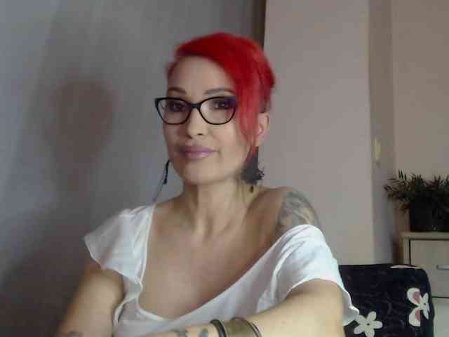 JADAPink webcam