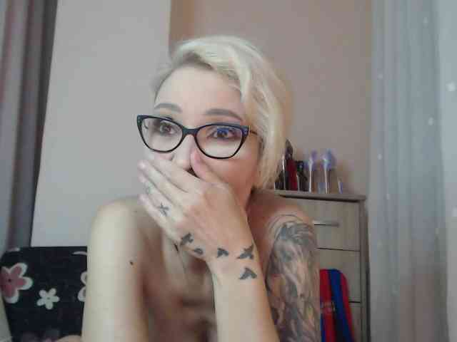 JADAPink webcam