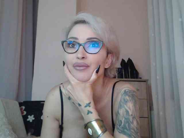 JADAPink webcam