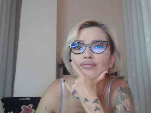 JADAPink webcam
