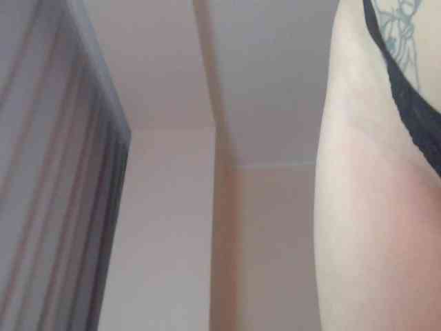 JADAPink webcam